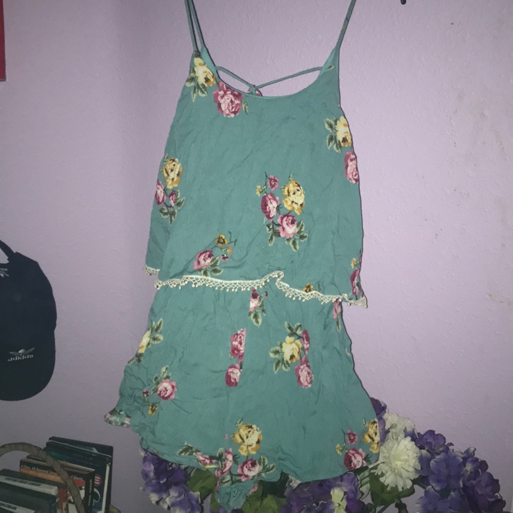 Floral Sleeveless Romper :)